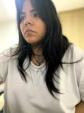 JulianaCastillo online show from 09/30/25, 09:14