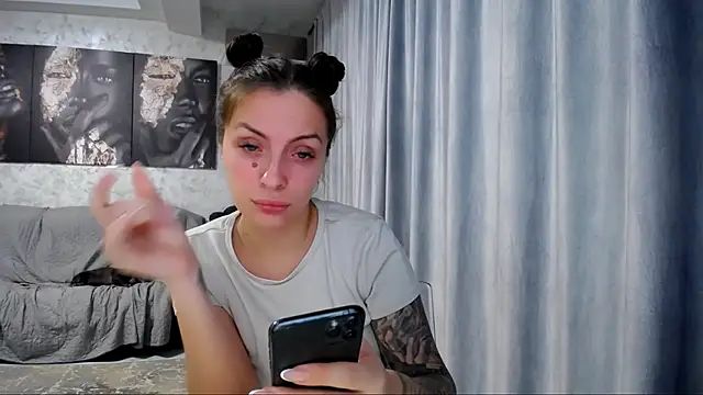 stayhere online show from 12/03/25, 09:24