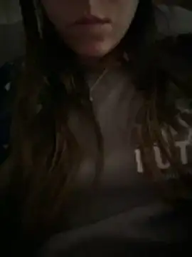 Snapshot of rossana99_ chatting on 04/12/26, 02:33 rossana99 online show from 04/12/26, 02:33