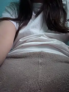 Snapshot of rossana99_ chatting on 04/19/26, 10:14 rossana99 online show from 04/19/26, 10:14