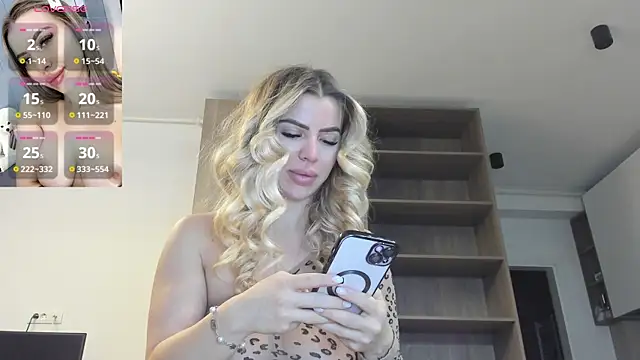 Megan Ros online show from 02/07/25, 05:20