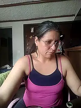 Snapshot of LucifernandaSw chatting on 04/30/26, 06:58 LucifernandaSw online show from 04/30/26, 06:58