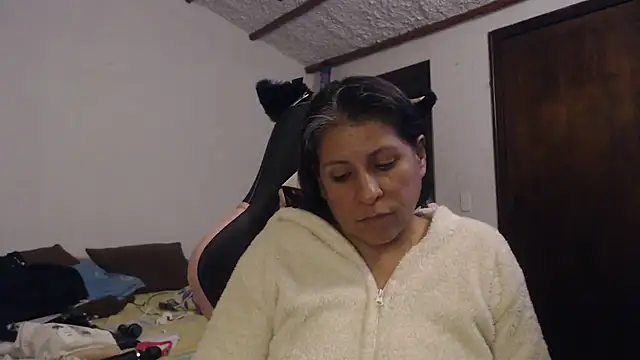 Snapshot of LucifernandaSw chatting on 05/29/26, 08:56 LucifernandaSw online show from 05/29/26, 08:56