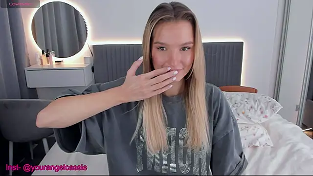CassieRayss online show from 12/09/24, 03:44