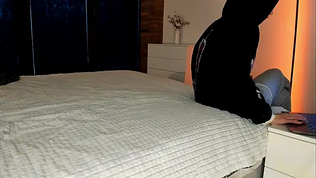 Snapshot of Rachel_Rey chatting on 12/01/25, 08:19 Rachel Rey online show from 12/01/25, 08:19