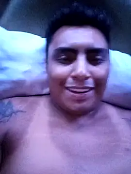 Snapshot of Leon_69ht chatting on 05/08/26, 03:34 Leon 69ht online show from 05/08/26, 03:34