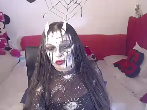 Snapshot of Angela_18honey chatting on 11/01/25, 12:18 Angela 18honey online show from 11/01/25, 12:18