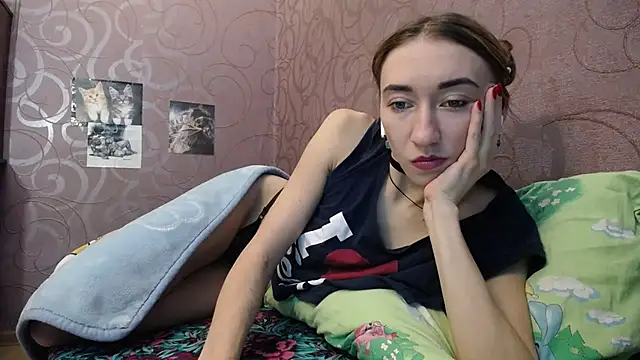 Snapshot of Fire__Foxx chatting on 12/15/24, 07:57 Fire Foxx online show from 12/15/24, 07:57