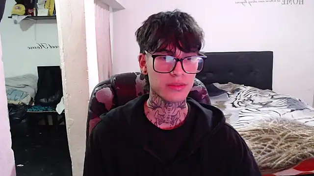 Flipsss  online show from 02/15/25, 02:26