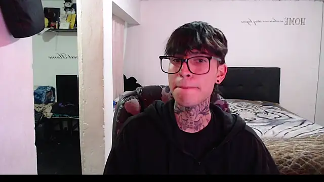 Flipsss  online show from 02/24/25, 03:33