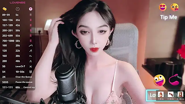 vyizh- online show from 06/22/26, 02:36