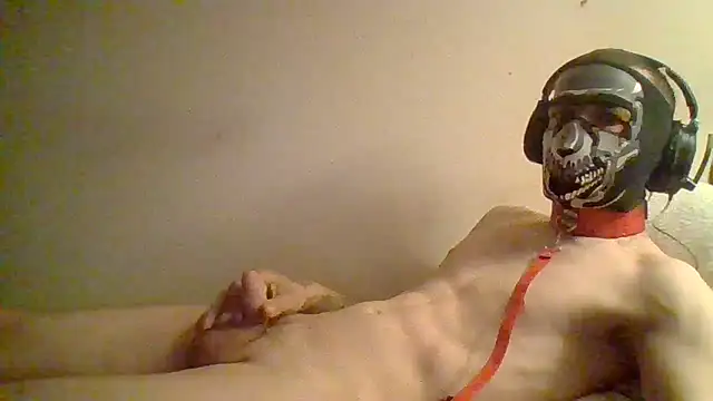 kochanekczek online show from 10/31/25, 10:33