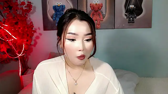 Snapshot of ichiben chatting on 12/18/25, 11:55 ichiben online show from 12/18/25, 11:55