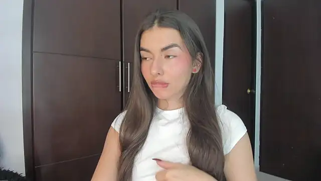 Coralinee 01 online show from 01/31/25, 11:56