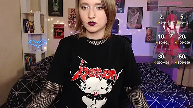 Snapshot of Viper_kiss chatting on 10/02/25, 12:01 Viper kiss online show from 10/02/25, 12:01