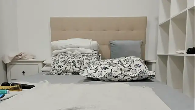 emmita69  online show from 11/09/25, 12:09