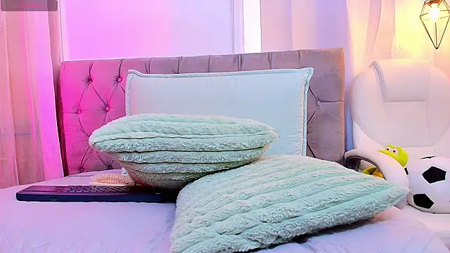 Snapshot of nikkita_ubba chatting on 12/04/25, 08:17 nikkita ubba online show from 12/04/25, 08:17