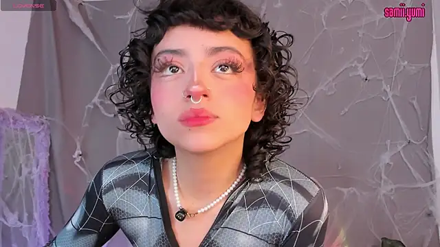 Snapshot of sami_monroe chatting on 10/24/25, 03:08 sami monroe online show from 10/24/25, 03:08