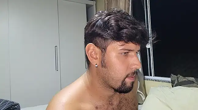 Snapshot of Luksmen chatting on 12/12/24, 11:58 Luksmen online show from 12/12/24, 11:58