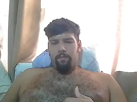 Snapshot of Luksmen chatting on 12/26/24, 07:49 Luksmen online show from 12/26/24, 07:49