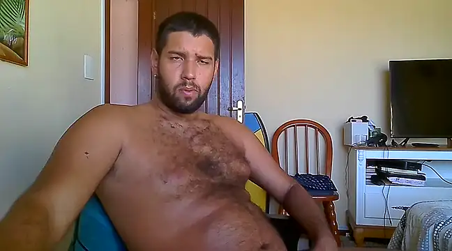 Snapshot of Luksmen chatting on 03/05/25, 07:49 Luksmen online show from 03/05/25, 07:49