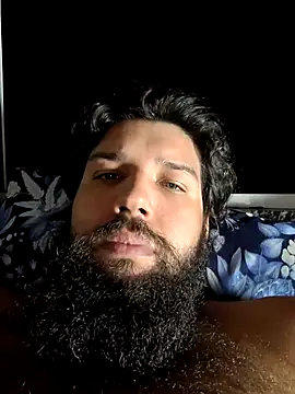 Snapshot of Luksmen chatting on 10/26/25, 01:22 Luksmen online show from 10/26/25, 01:22