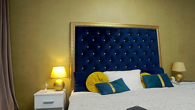 HaileyMoonn online show from 12/10/24, 04:34