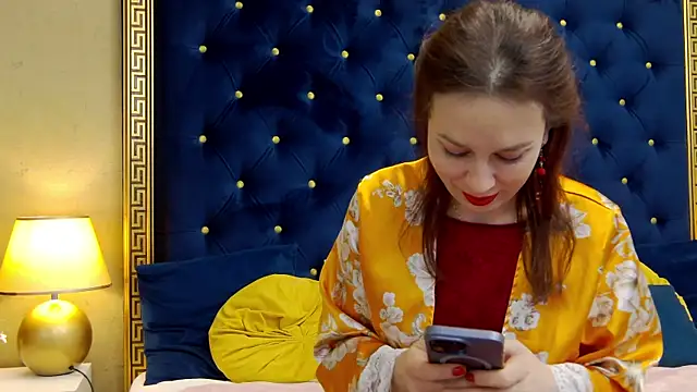 HaileyMoonn online show from 12/16/24, 10:50