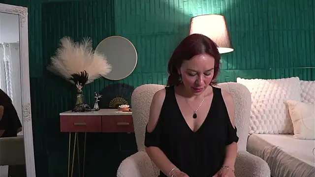 Snapshot of HaileyMoonn chatting on 07/22/26, 03:31 HaileyMoonn online show from 07/22/26, 03:31