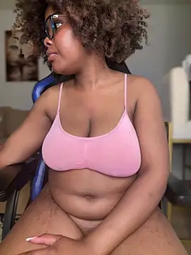 SSEXYBUBBLEBUTT101 online show from 12/29/24, 10:47