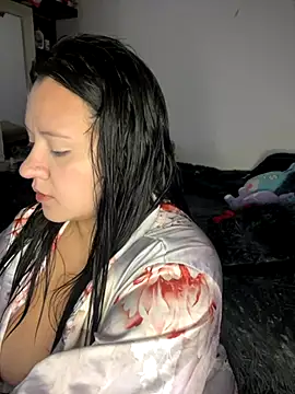 dannarossy  online show from 09/15/25, 10:15