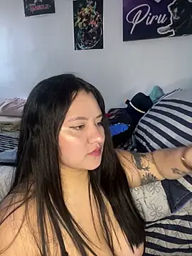 dannarossy  online show from 10/15/25, 02:28