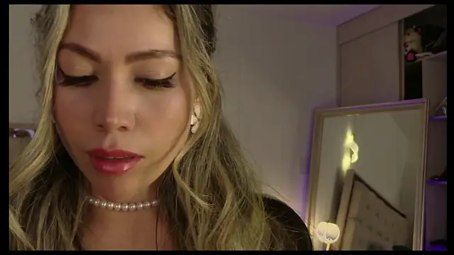 Ammy Castro online show from 06/11/26, 10:41