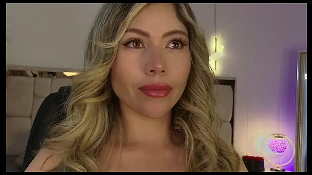 Ammy Castro online show from 06/18/26, 09:30