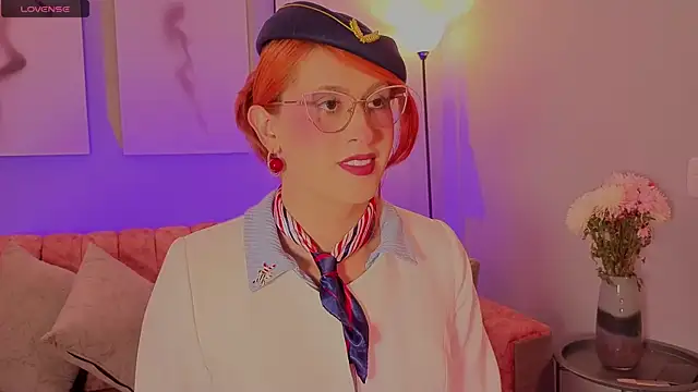 Juliana Saenzz online show from 10/13/25, 03:28