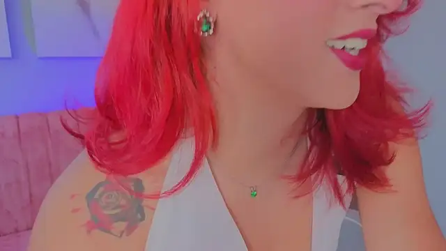 Juliana Saenzz online show from 11/04/25, 02:38