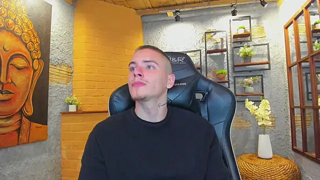 JordanThompson  online show from 03/20/25, 01:57