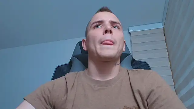 JordanThompson  online show from 09/11/25, 03:39