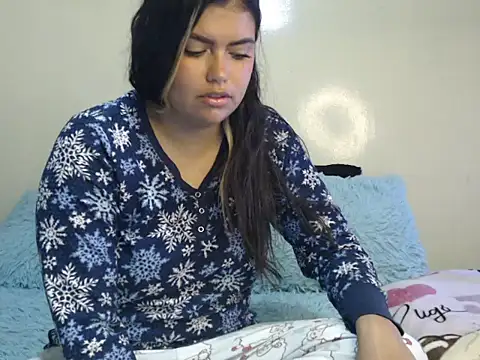 sweetkitty 16 online show from 04/15/26, 07:21
