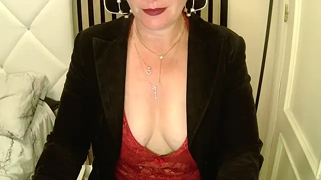 Snapshot of xxNoeliaxx chatting on 12/02/25, 07:36 xxNoeliaxx online show from 12/02/25, 07:36