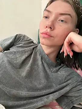 Lisaaa Alisa online show from 05/05/26, 03:58