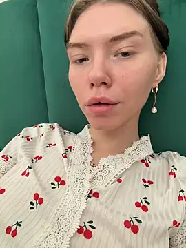 Lisaaa Alisa online show from 05/20/26, 04:07
