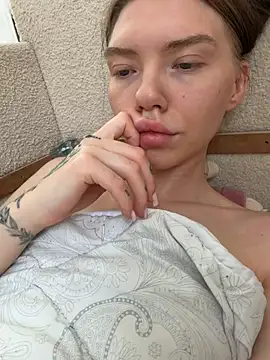 Lisaaa Alisa online show from 06/11/26, 02:22