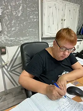 Snapshot of Klio5678 chatting on 11/12/25, 07:13 Klio5678 online show from 11/12/25, 07:13