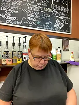 Snapshot of Klio5678 chatting on 11/15/25, 09:06 Klio5678 online show from 11/15/25, 09:06