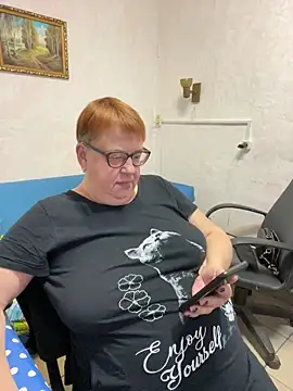 Snapshot of Klio5678 chatting on 11/16/25, 08:14 Klio5678 online show from 11/16/25, 08:14