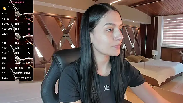 carina rossi online show from 09/25/25, 12:42