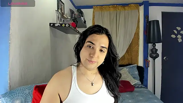 Snapshot of SARAMISHA chatting on 11/16/25, 06:35 SARAMISHA online show from 11/16/25, 06:35