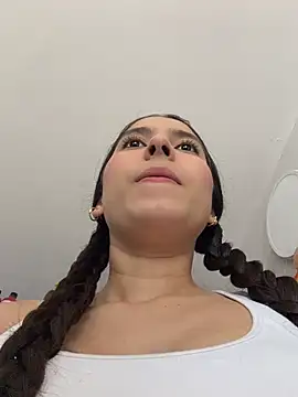 LittleDoll    online show from 05/12/26, 12:46