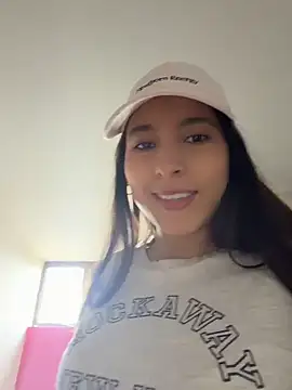LittleDoll    online show from 06/02/26, 12:51